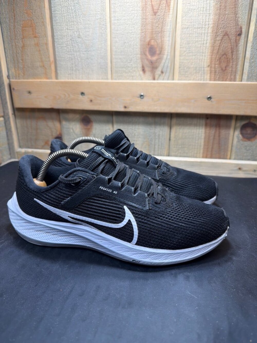 Nike Mens 7 Air Zoom Pegasus 40 Black White Running Shoes Sneakers DV3853-001